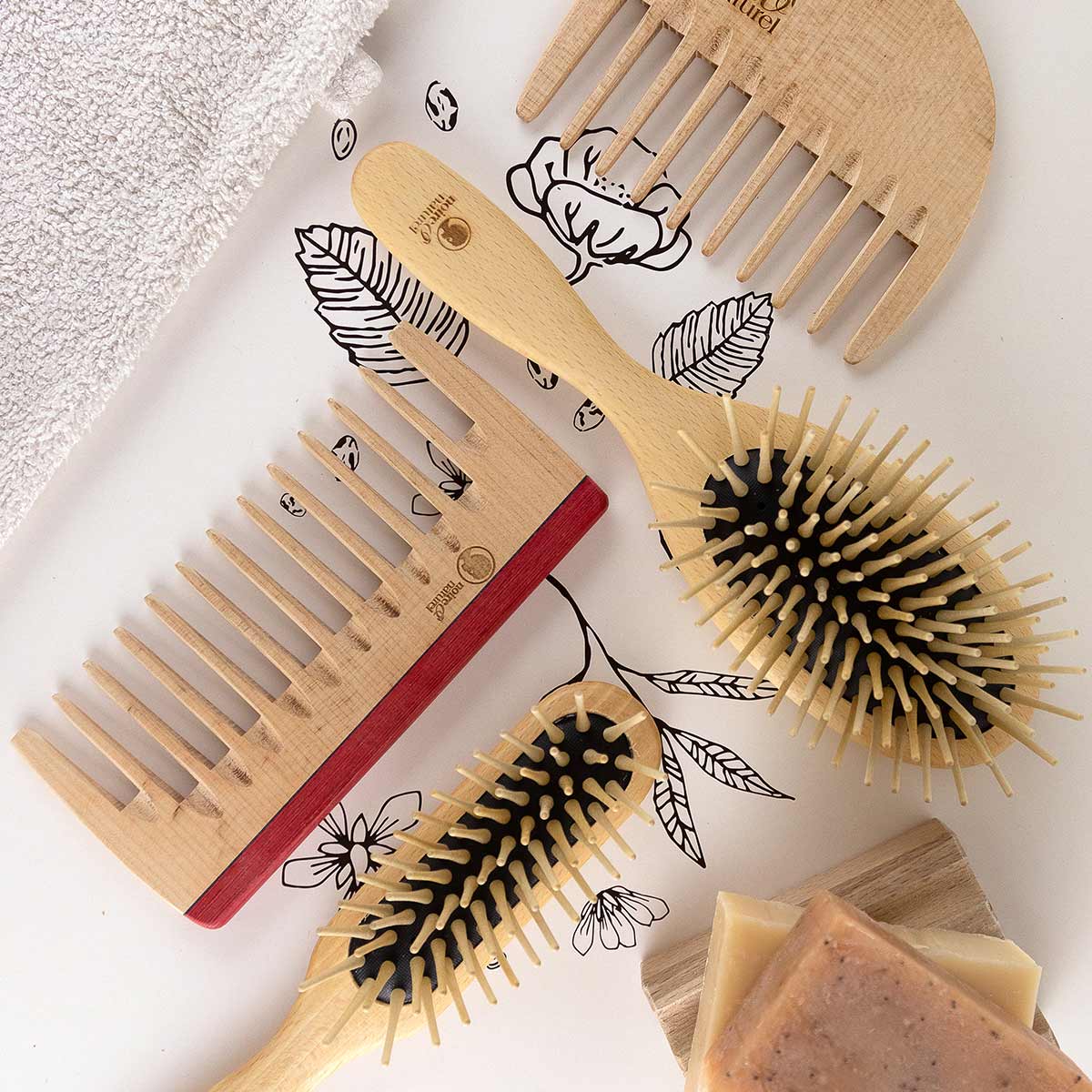 Peigne à dents larges en bois massif - Cheveux Bouclés à Crépus